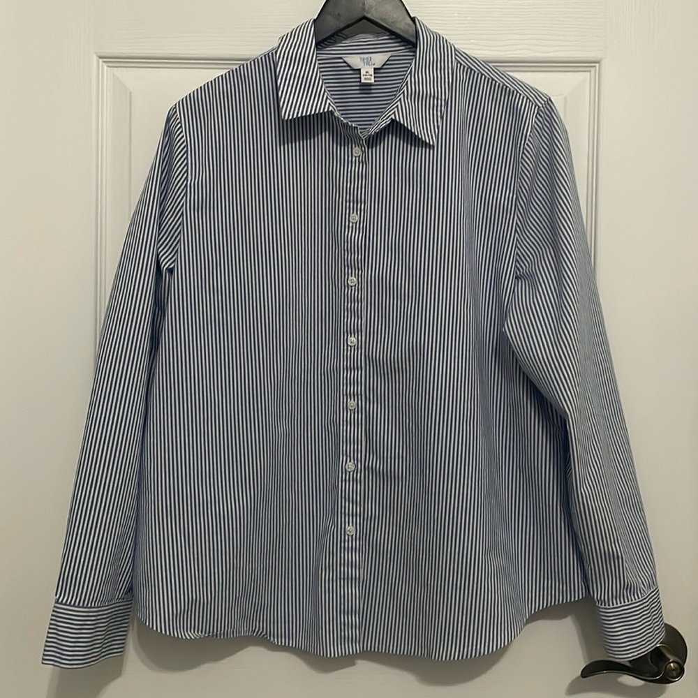 Women’s blue and white stripped cotton blend button down